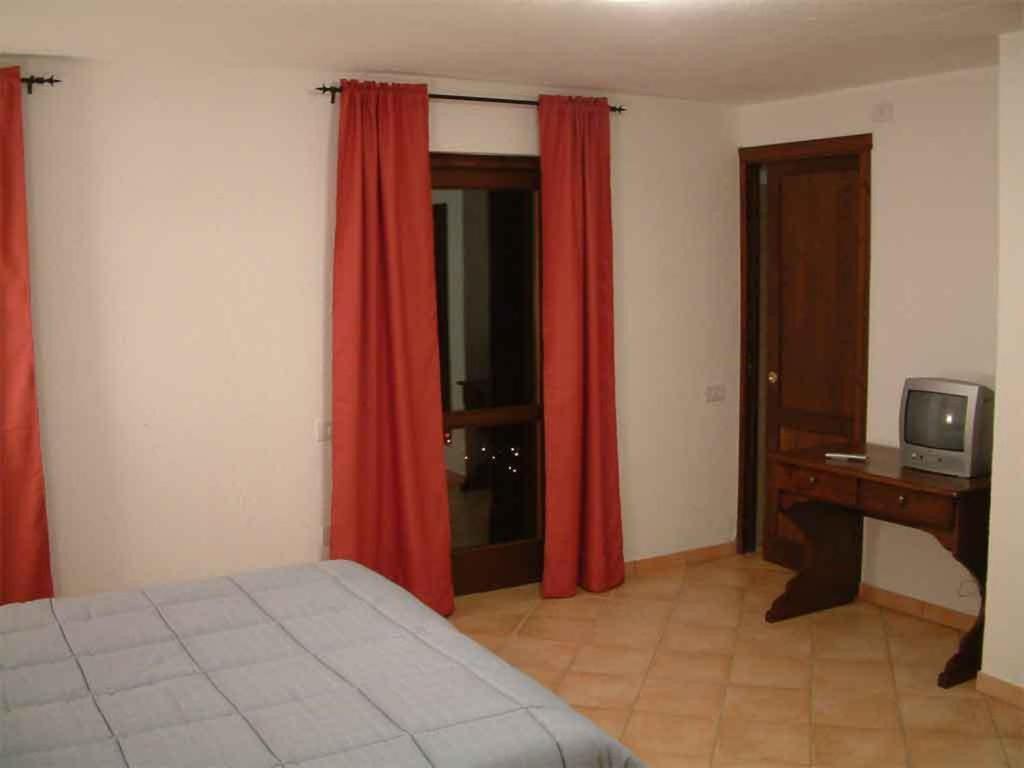 Agriturismo Les Hiboux Brusson Exterior foto